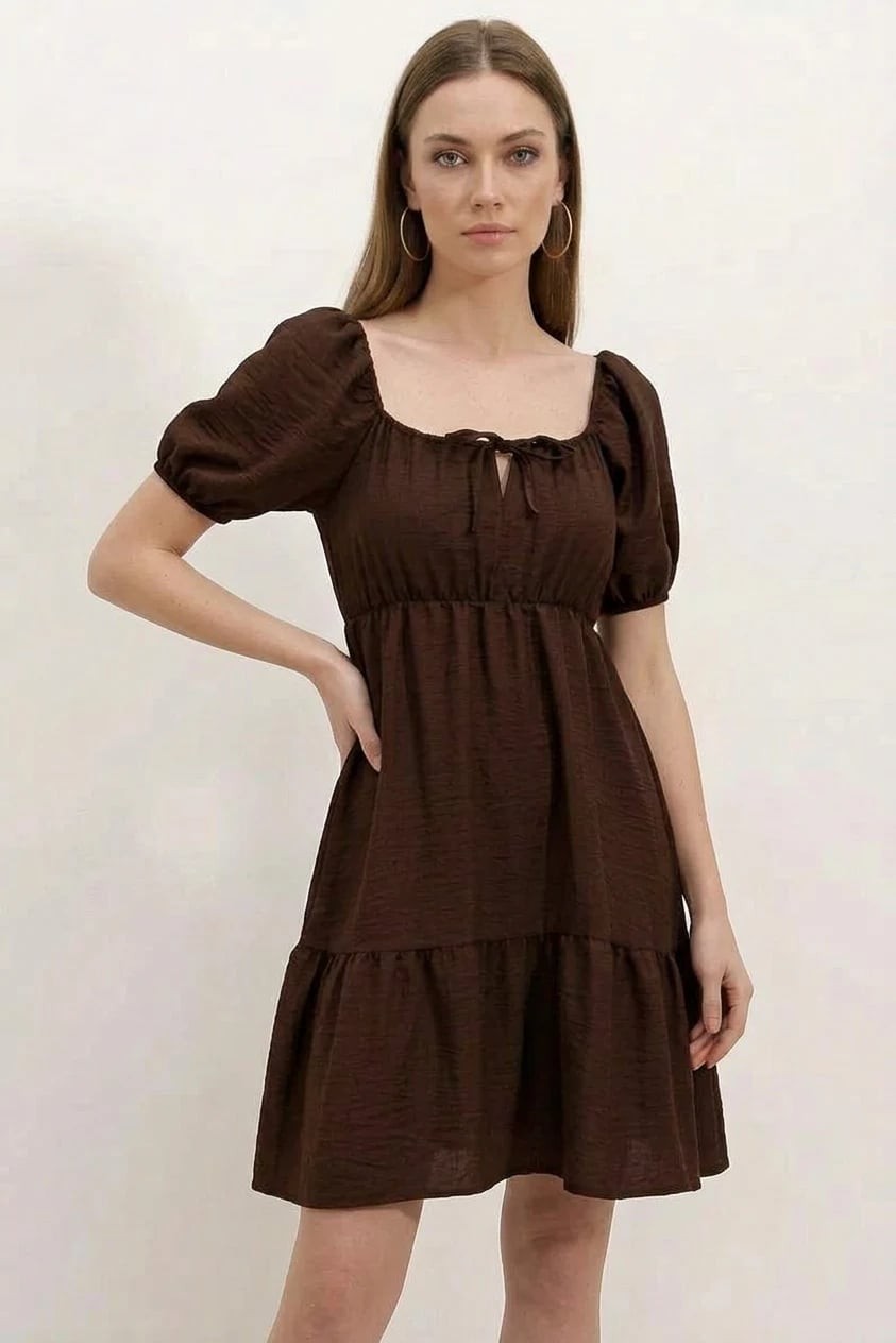  Kadın Kare Yaka Beli Büzgülü Kloş Fırfırlı Etek Pamuklu Açık Kahve Elbise 