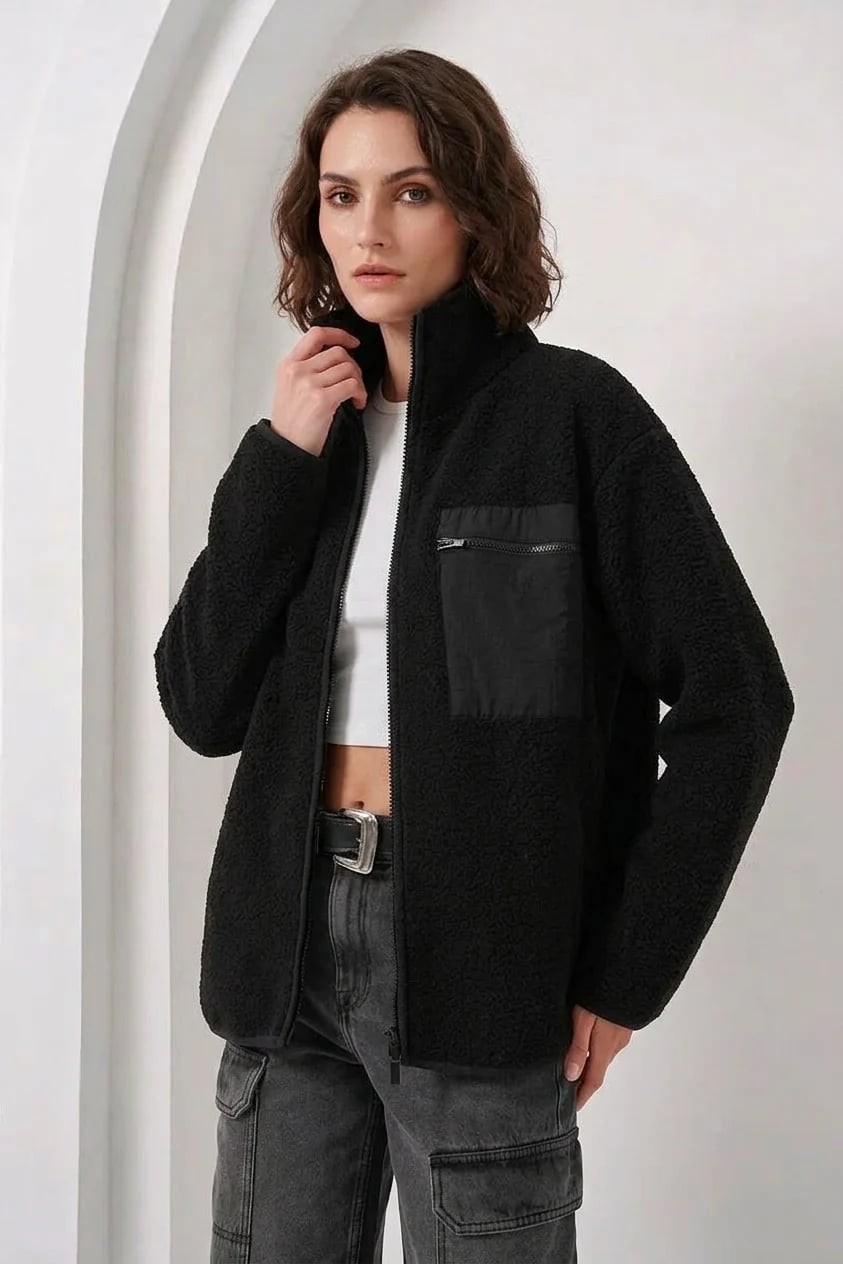  Kadın Yüksek Yaka Oversize Cep Detaylı Siyah Ceket 