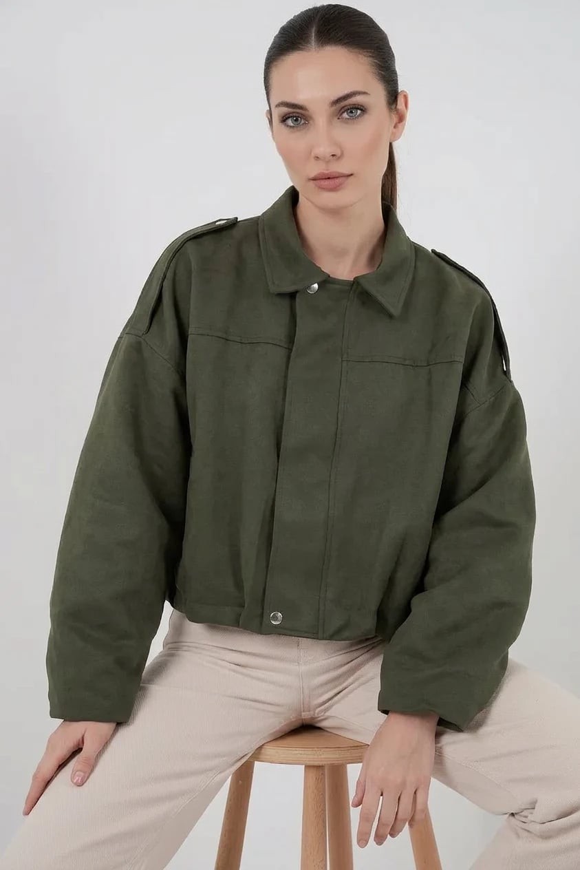  Kadın Klasik Yaka Oversize Kesim Omuz Detaylı Haki Ceket 