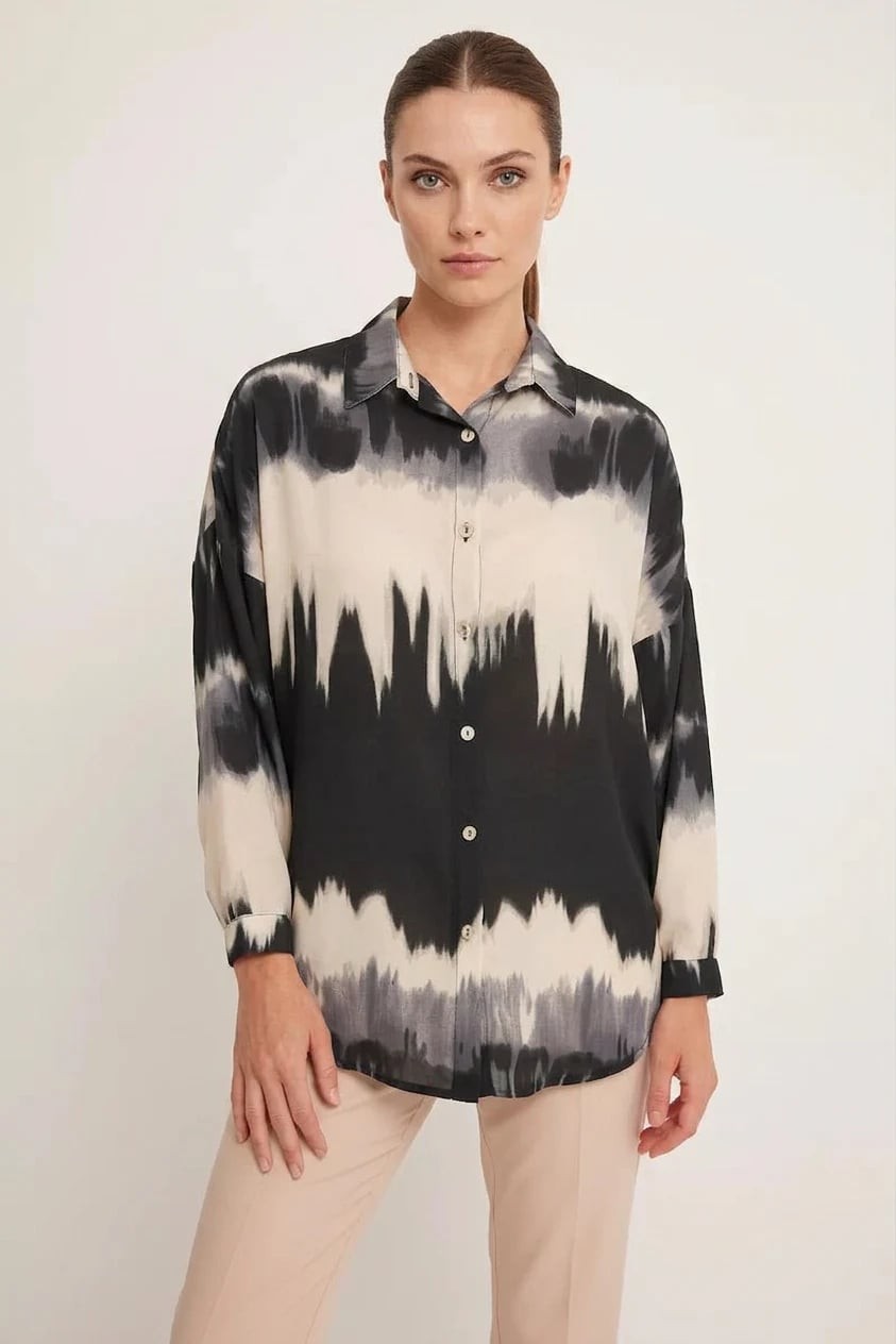  Kadın Oversize Desenli Siyah Gömlek 