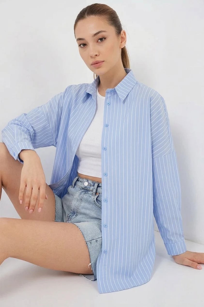  Kadın Oversize Çizgili Pamuklu Mavi Gömlek 