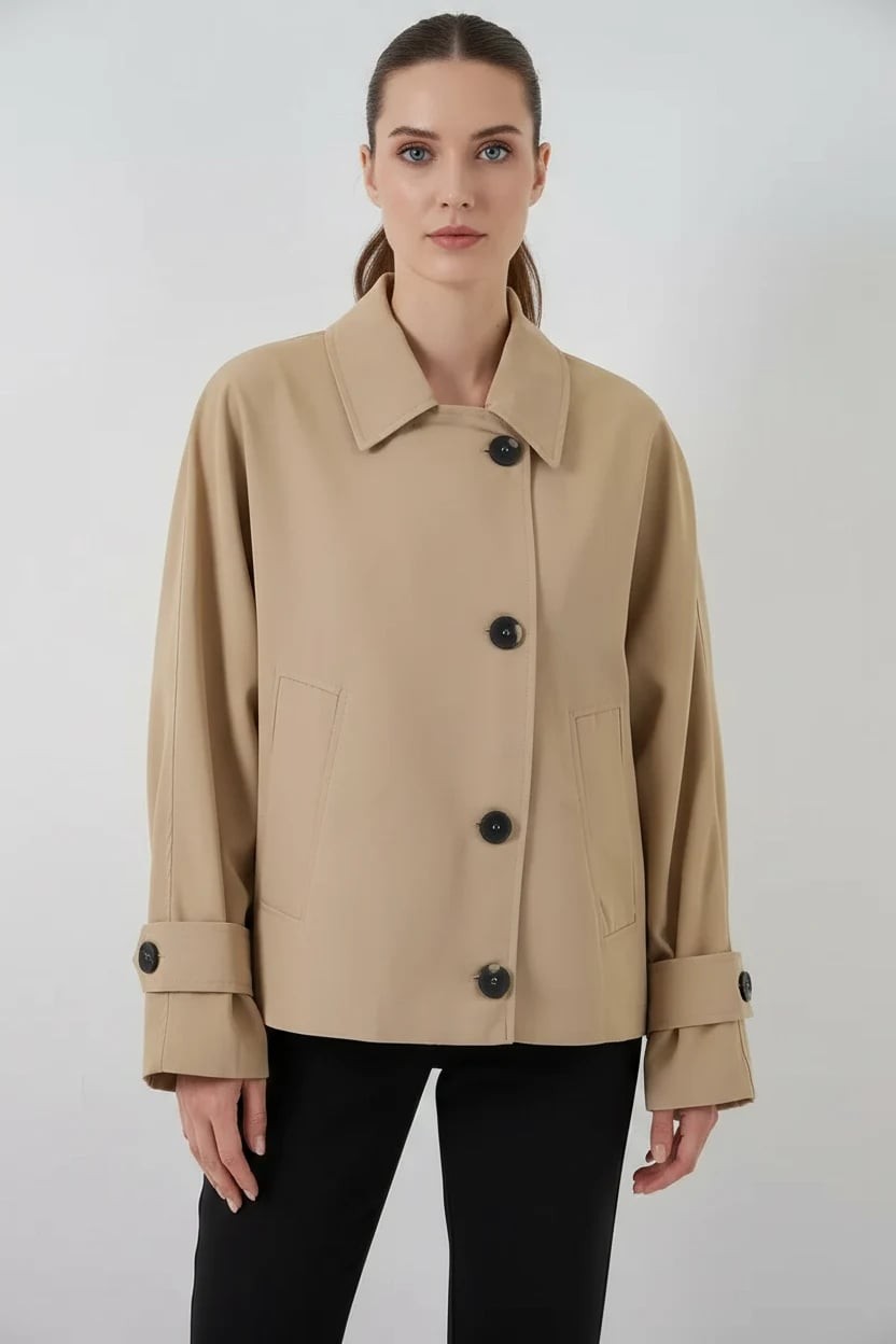  Kadın Klasik Yaka Düğmeli Oversize Bej Trençkot 
