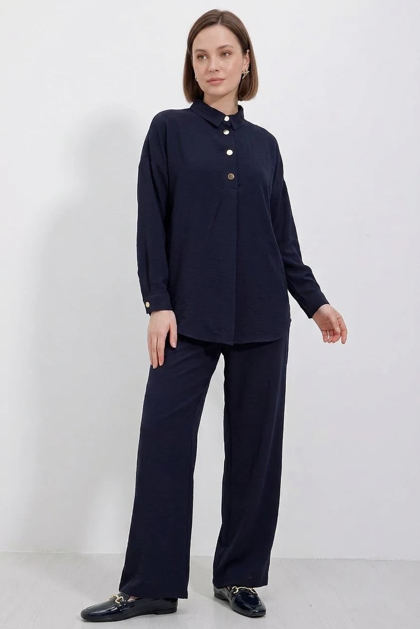 Kadın Düğmeli Oversize Lacivert Takım